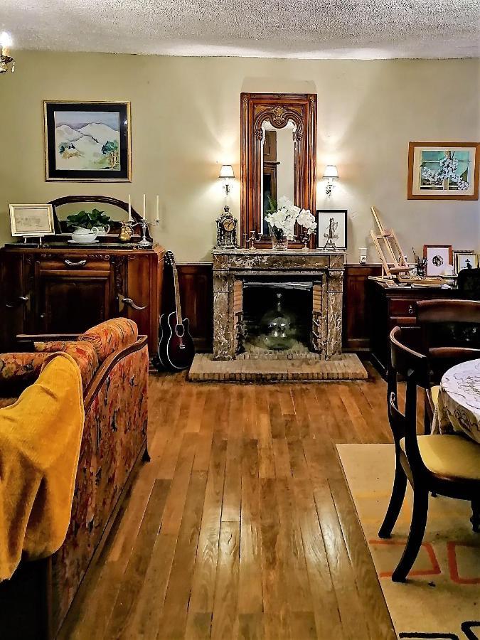 Villa La Petite Maison des Artiste à Saint-Sulpice-les-Feuilles Extérieur photo