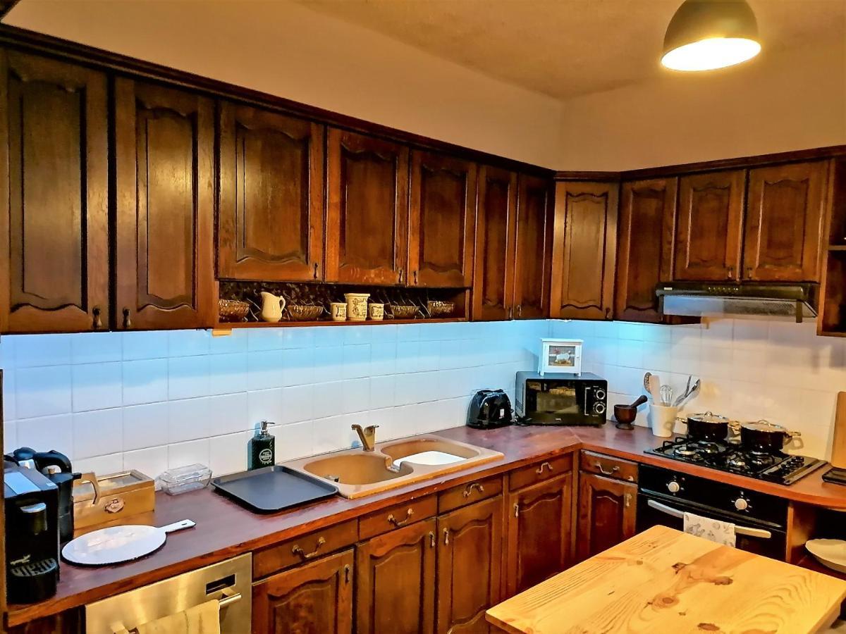 Villa La Petite Maison des Artiste à Saint-Sulpice-les-Feuilles Extérieur photo