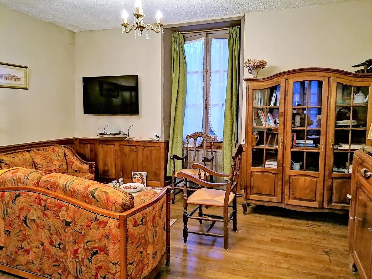 Villa La Petite Maison des Artiste à Saint-Sulpice-les-Feuilles Extérieur photo